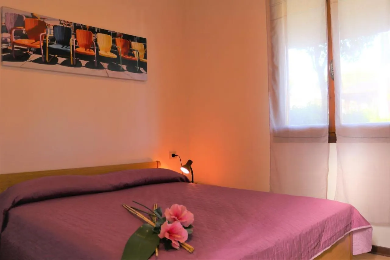 Lovely Villa With Private Fenced Garden Bibione