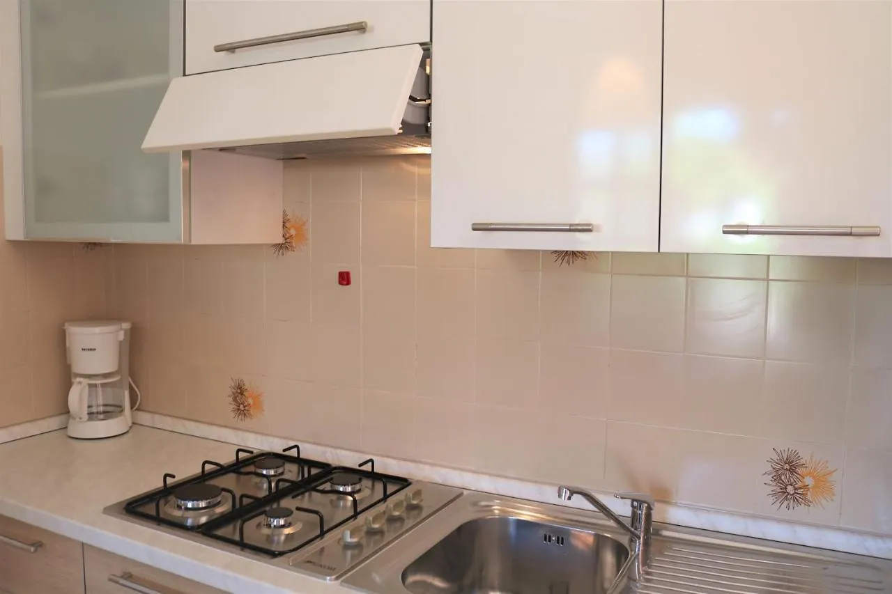 Lovely Villa With Private Fenced Garden Bibione