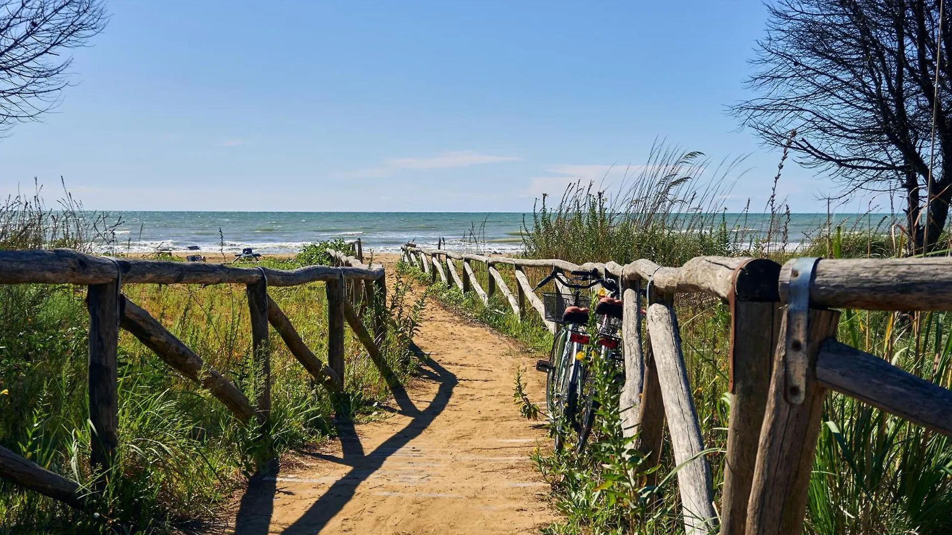 Lovely Villa With Private Fenced Garden Bibione Italy